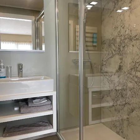 מלון (adults Only) 3*