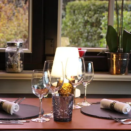 מלון (adults Only)